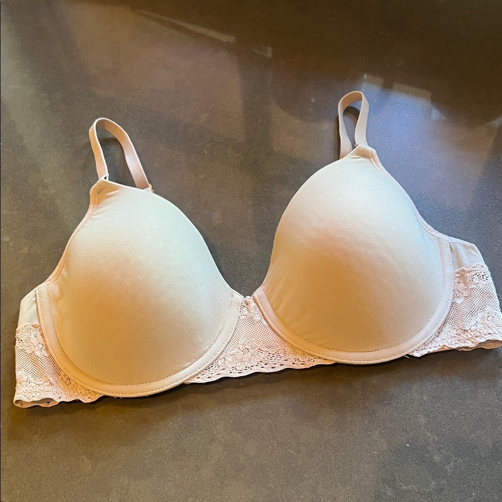 Natori Cream Lace Detail Bra